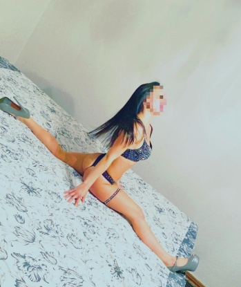 Жгучая, притягательная и соблазнительная красотка ожидает именно тебя. Приглашаю к себе в гости для ярких и запоминающихся встреч. Ты готов к погружению в мир страсти и удовольствия? Звони прямо сейчас! 5597, 23 года